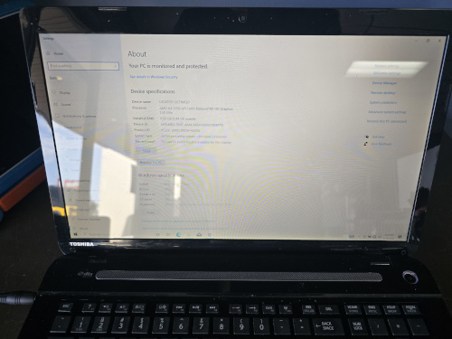 Ewaste Toshiba Satellite L75D A7283 AS IS No Returns Some Keys Require Firm Press AMD A4500 8GB 180GB SSD 17 3in Windows 10 Home Grey Used Laptop